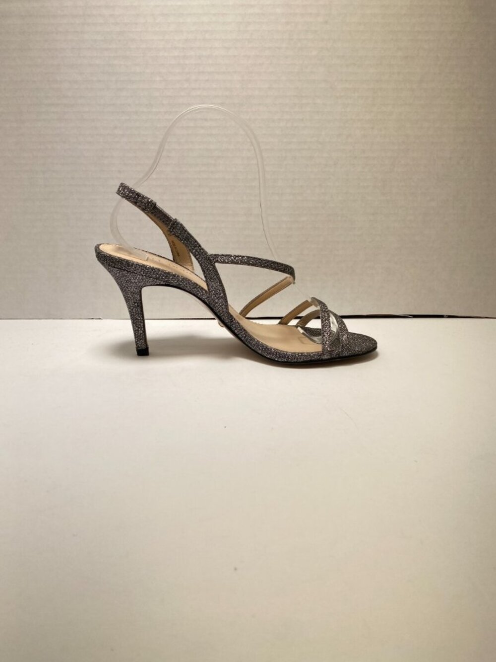 Pelle Moda Women's Pewter Rooni Mid Heel Strap Sandal Sz 8